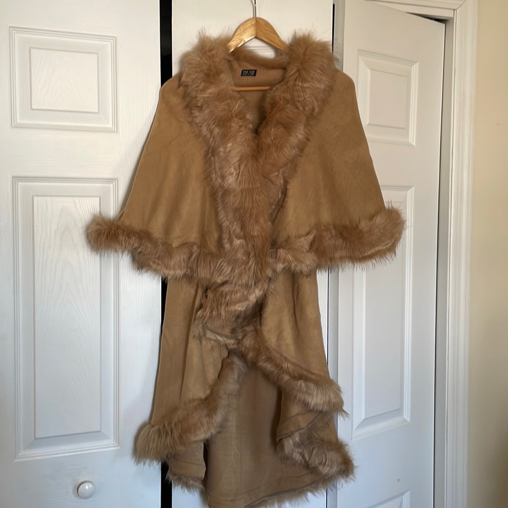 Tan Faux Fur Cape / Shawl